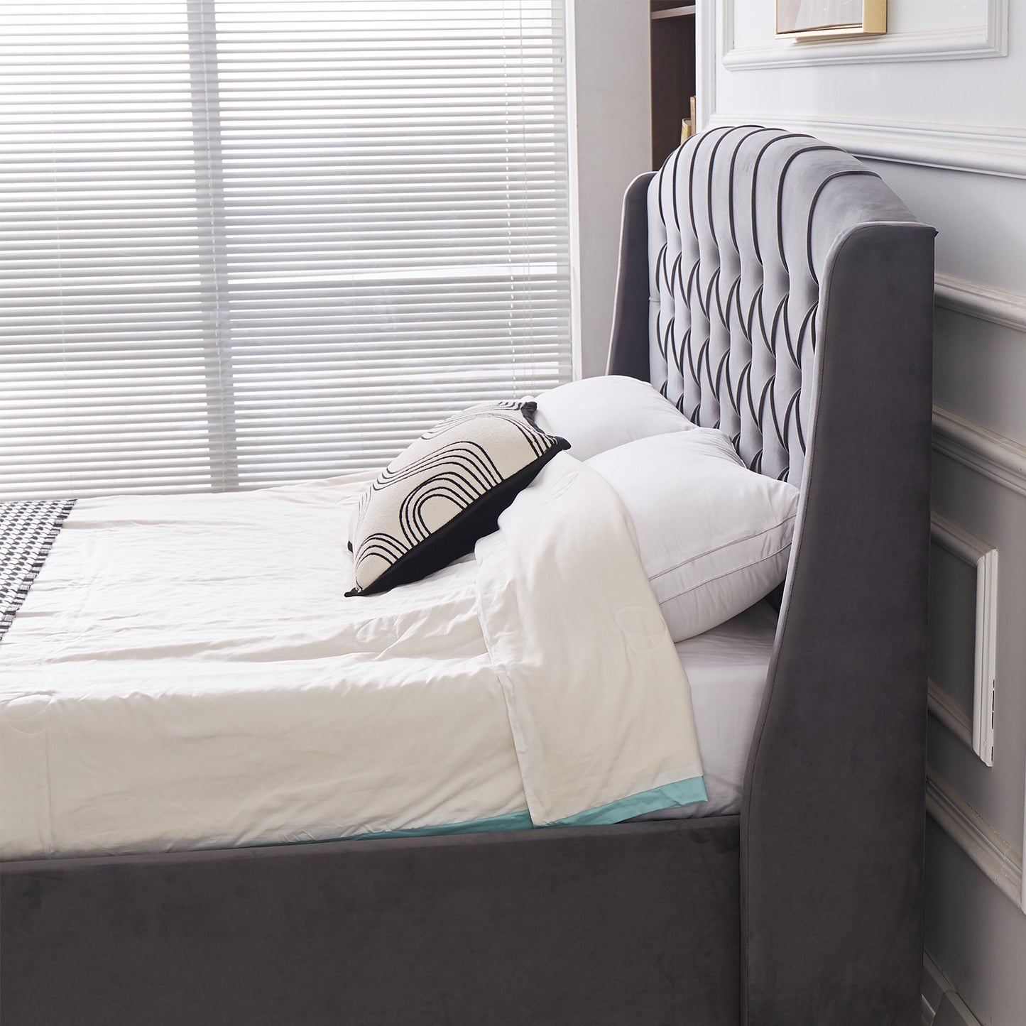 Queen Size Bed - PEIYITAO FURNITURE